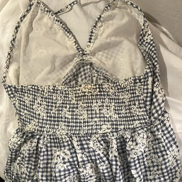 American eagle flowy backless top Size M - Picture 3 of 3